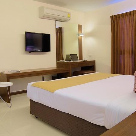 Grand Alpine Hotel Bangkok Zewnętrze zdjęcie