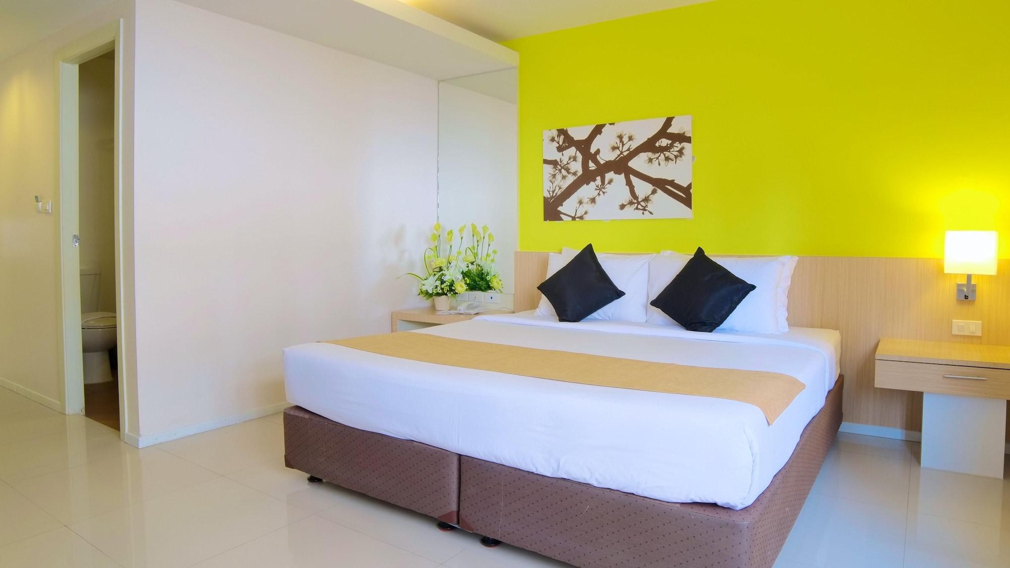 Grand Alpine Hotel Bangkok Zewnętrze zdjęcie