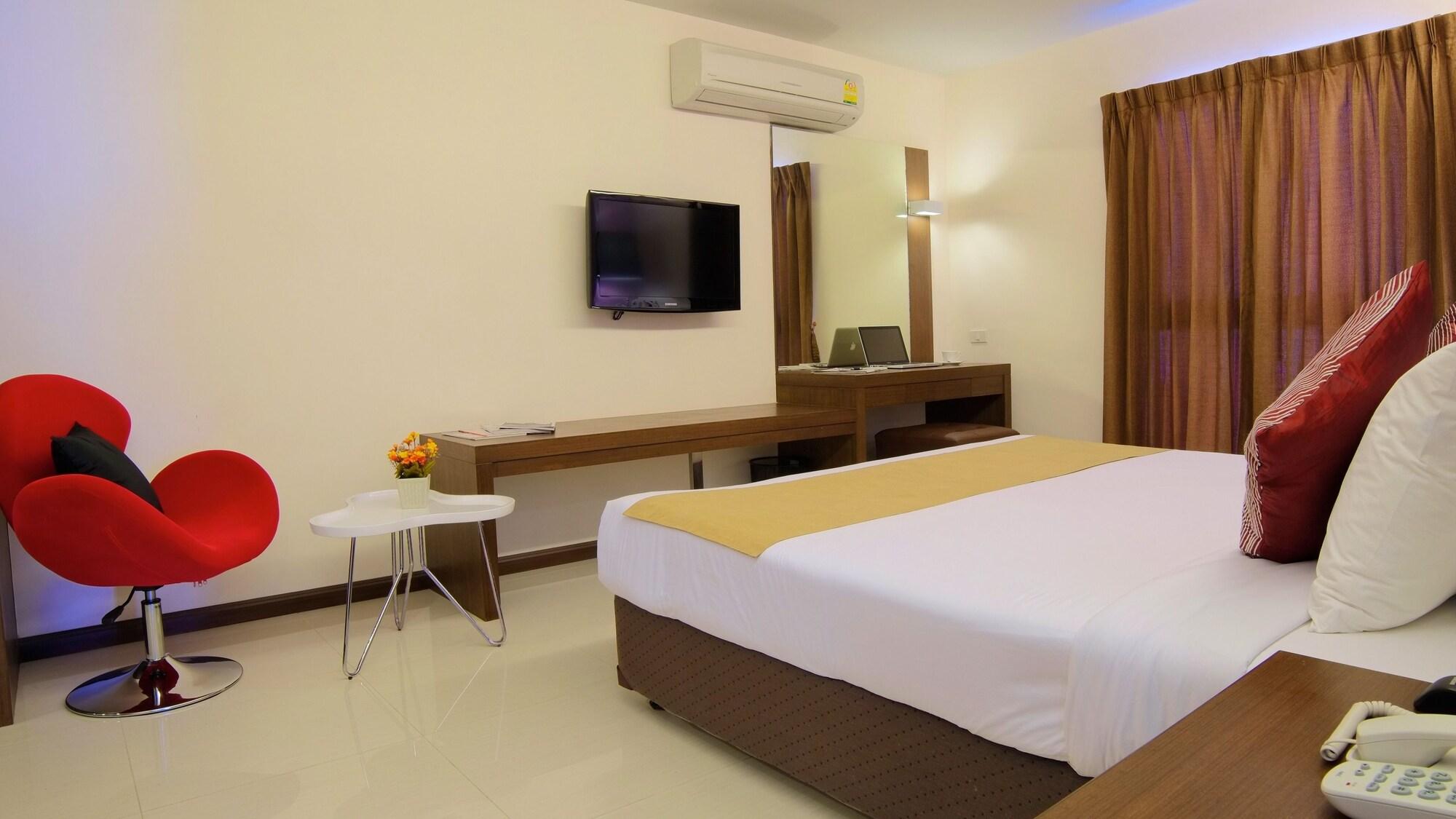 Grand Alpine Hotel Bangkok Zewnętrze zdjęcie