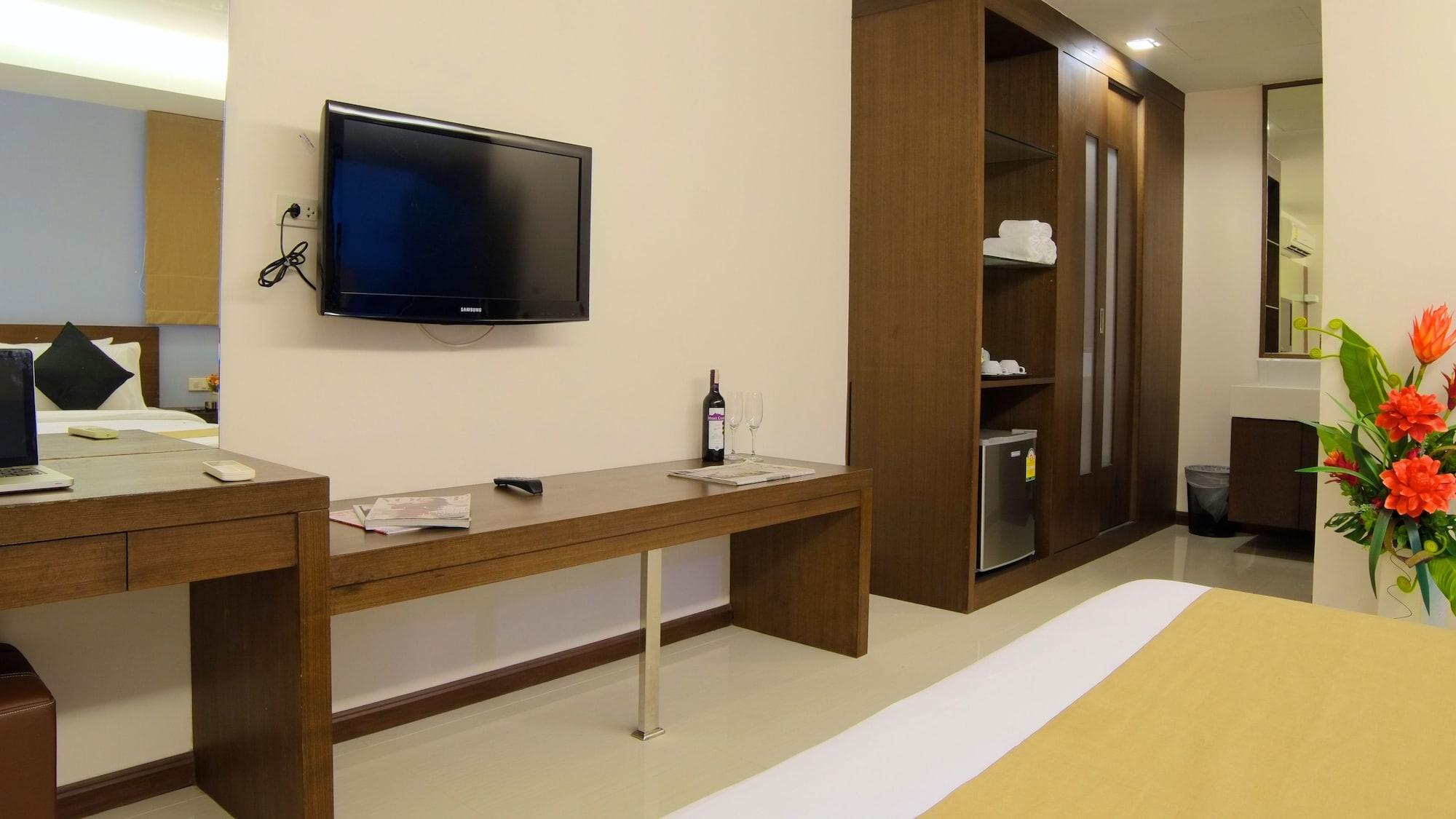 Grand Alpine Hotel Bangkok Zewnętrze zdjęcie
