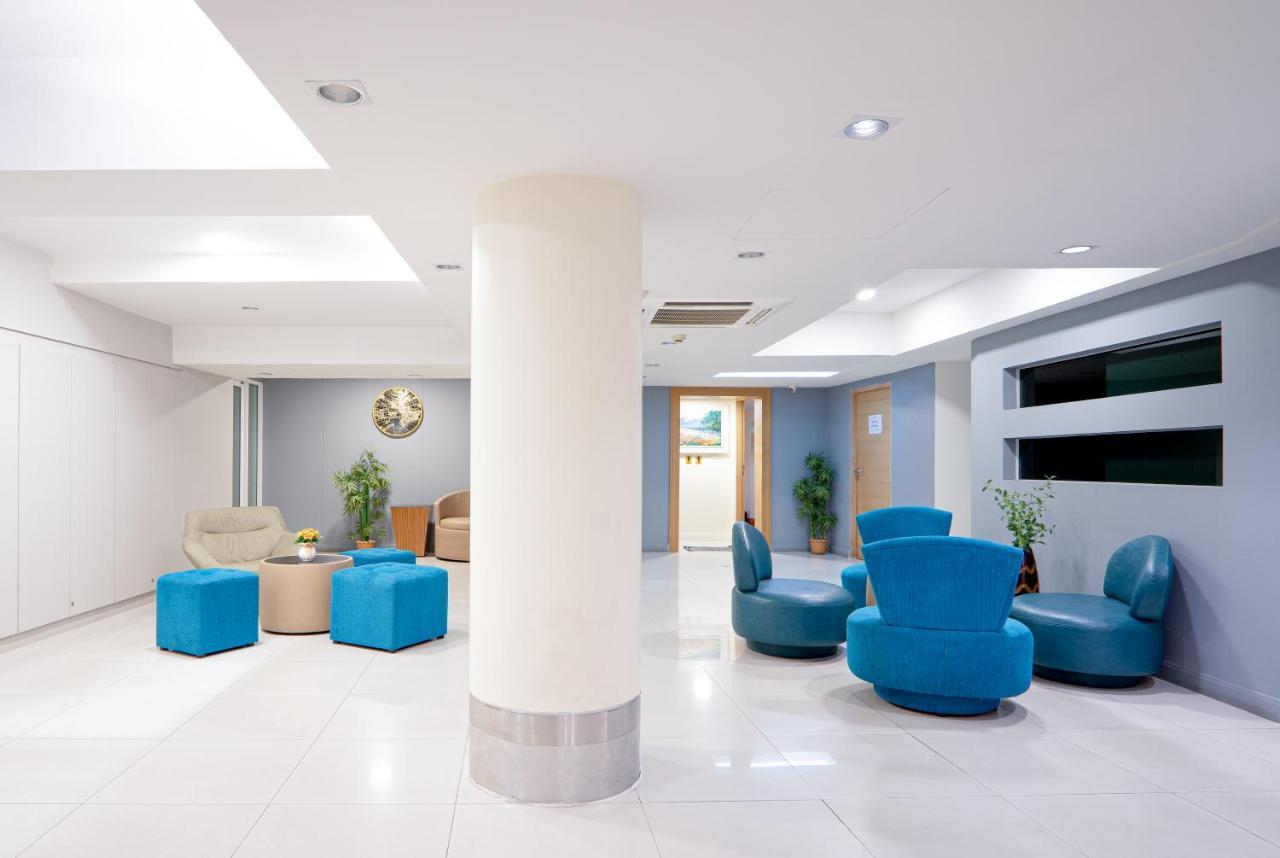 Grand Alpine Hotel Bangkok Zewnętrze zdjęcie