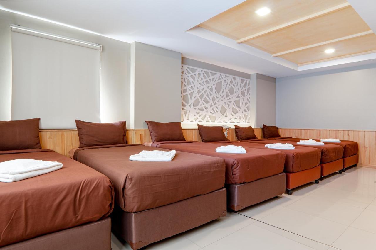 Grand Alpine Hotel Bangkok Zewnętrze zdjęcie