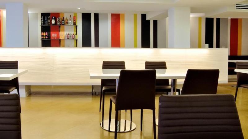Grand Alpine Hotel Bangkok Zewnętrze zdjęcie