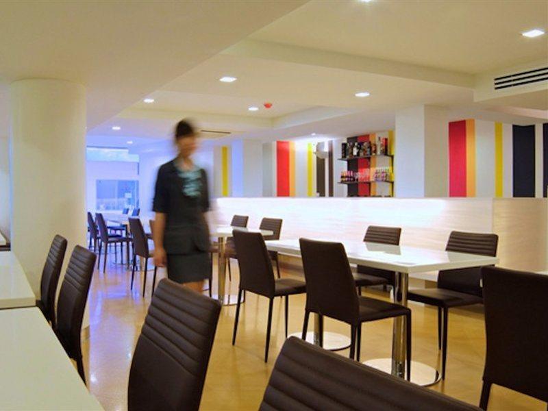 Grand Alpine Hotel Bangkok Zewnętrze zdjęcie