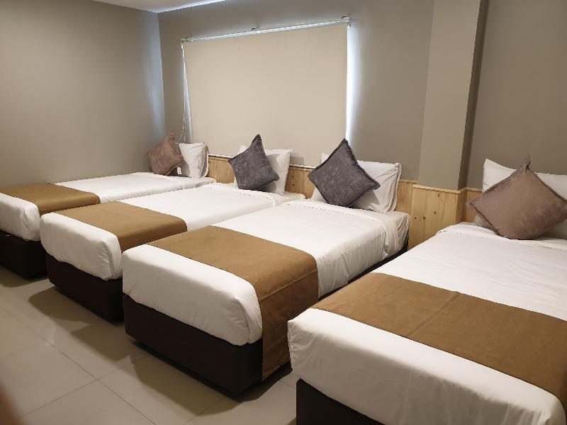 Grand Alpine Hotel Bangkok Zewnętrze zdjęcie