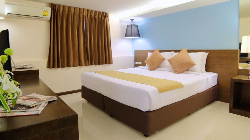 Grand Alpine Hotel Bangkok Zewnętrze zdjęcie